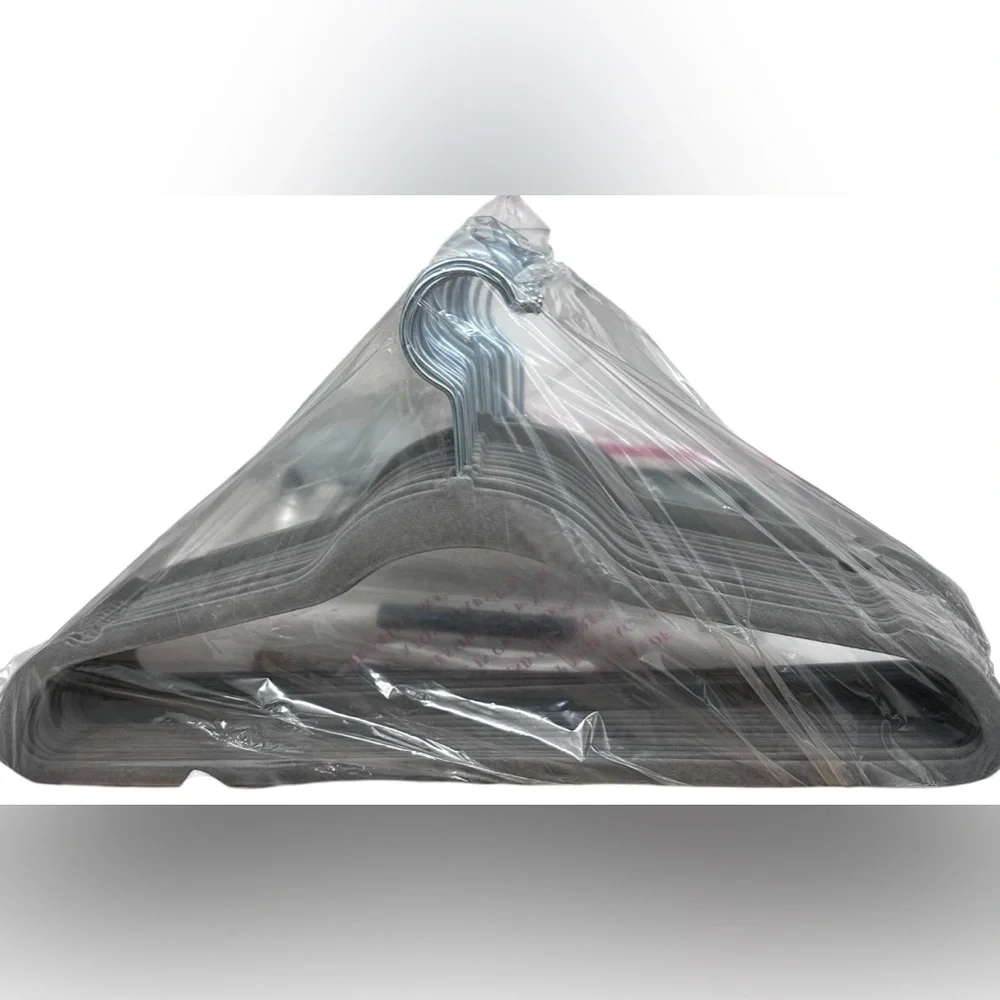 VELVET HANGERS *TEN* Space-Saver Heavy Duty Notched w/Twist Necks In Gray✨NWT✨